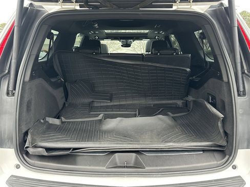 Used 2022 Cadillac Escalade ESV Premium Luxury w/ Performance Package image 9