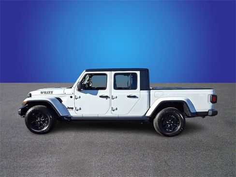 Used 2021 Jeep Gladiator Sport image 7