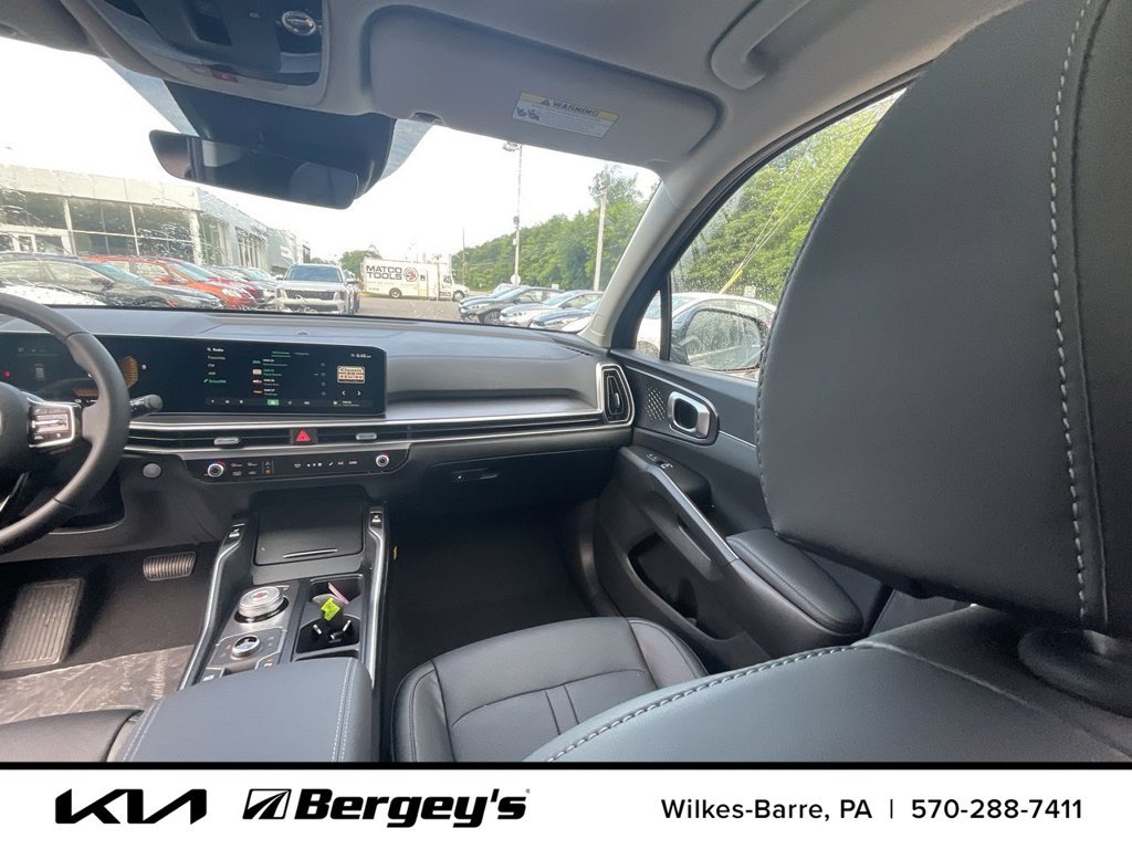 Certified 2025 Kia Sorento EX AWD/4WD image 20