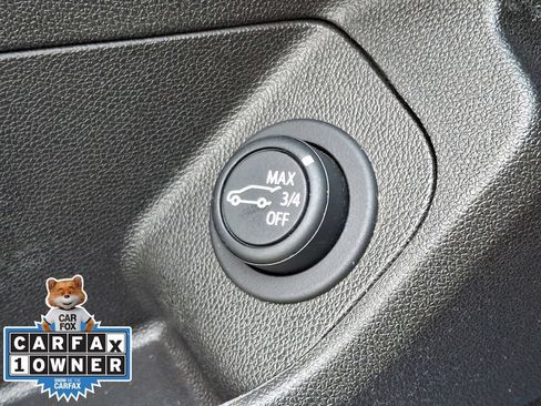 Used 2024 GMC Terrain SLT FWD image 25