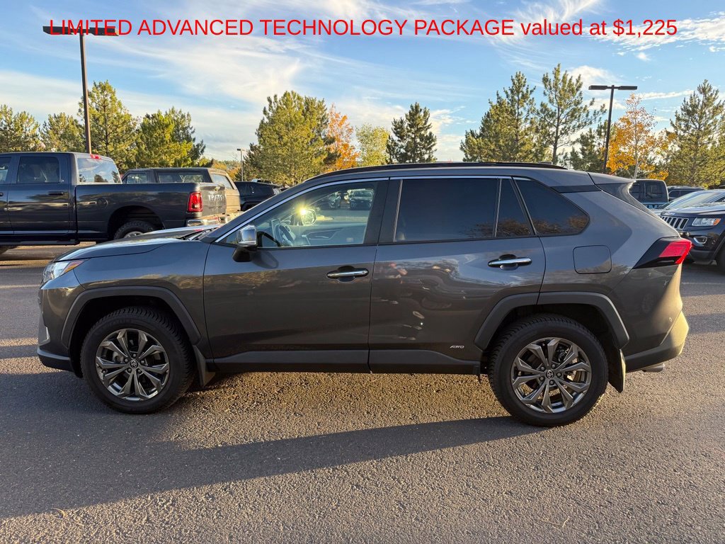 Used 2022 Toyota RAV4 Limited AWD/4WD image 6