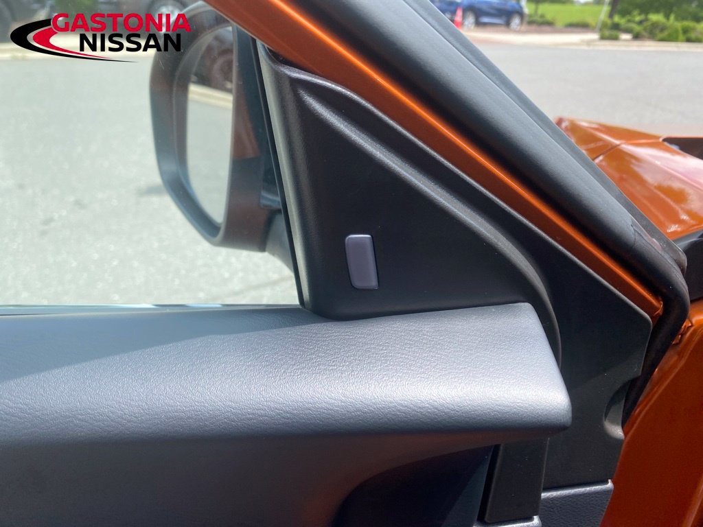 Used 2025 Nissan Sentra SR w/ SR Premium Package FWD image 15