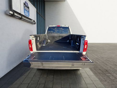 Certified 2022 Ford F150 XLT w/ Equipment Group 302A High image 25