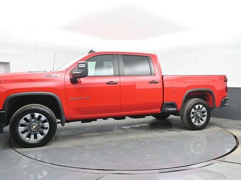 Used 2024 Chevrolet Silverado 2500 Custom w/ Custom Value Package AWD/4WD image 11