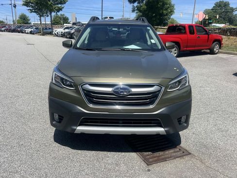 Certified 2022 Subaru Outback Limited AWD/4WD image 2