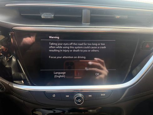 Used 2020 Buick Encore GX Select w/ Experience Buick Package image 18