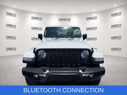 Used 2022 Jeep Gladiator Sport AWD/4WD image 2