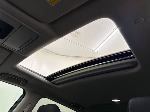 Used 2024 Honda CR-V EX image 22