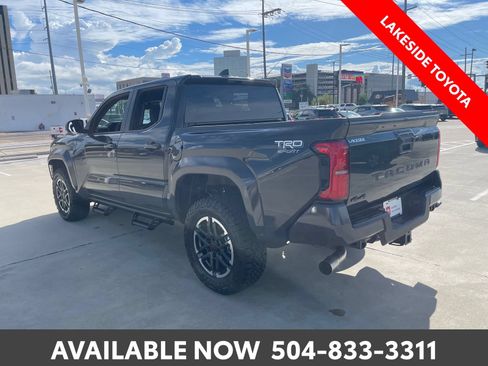 Certified 2026 Toyota Tacoma TRD Sport AWD/4WD image 4