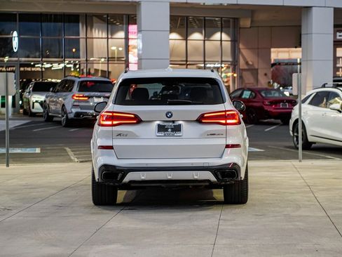 Used 2022 BMW X5 xDrive45e w/ M Sport Package image 6