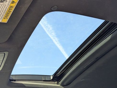 Used 2022 Honda Accord Sport image 12