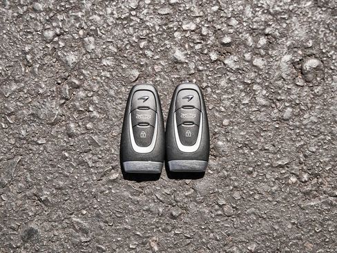 Used 2024 McLaren Artura image 56