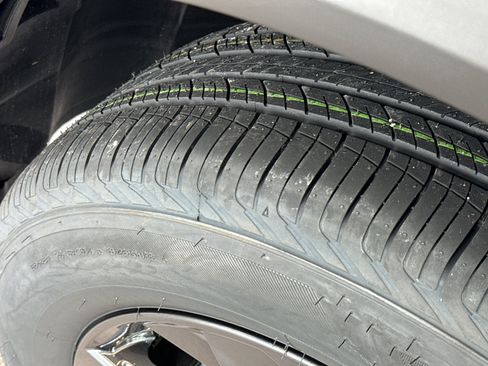 New 2026 Nissan Rogue SV image 9