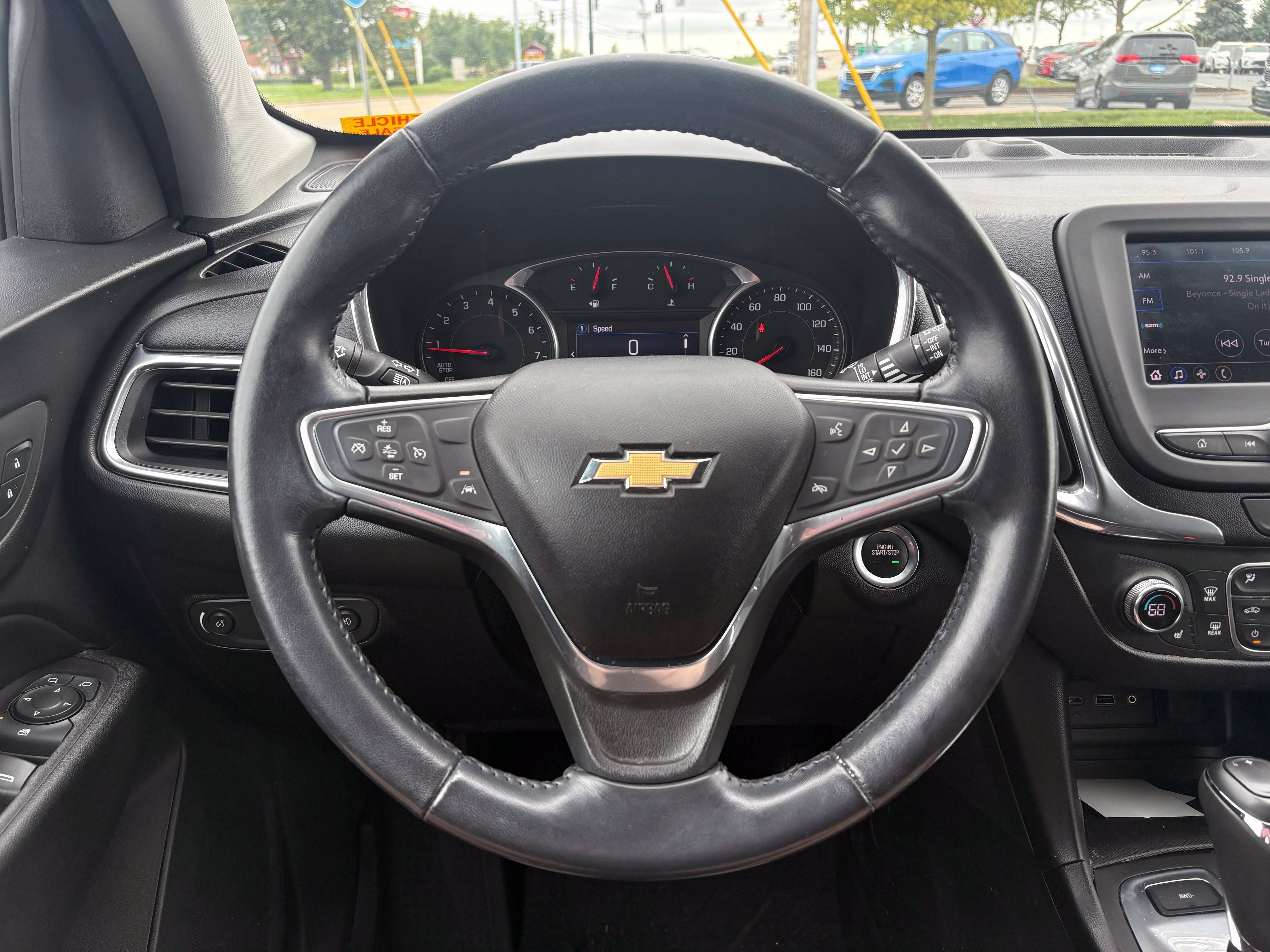 Used 2020 Chevrolet Equinox LT w/ Driver Convenience Package AWD/4WD image 9
