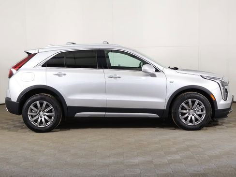 Used 2020 Cadillac XT4 Premium Luxury w/ Cold Weather Package image 21