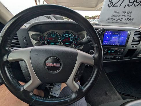 Used 2014 GMC Sierra 2500 SLE w/ SLE Preferred Package AWD/4WD image 11