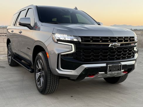 Used 2023 Chevrolet Tahoe Z71 w/ Luxury Package image 2