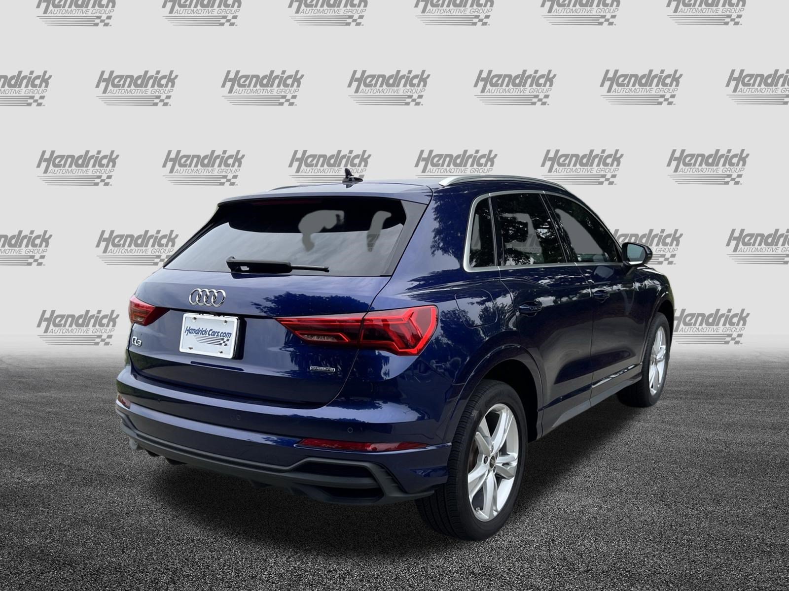 Used 2023 Audi Q3 2.0T Premium w/ Convenience Package AWD/4WD image 9