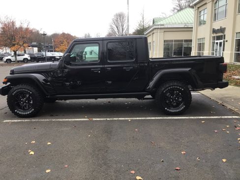 New 2026 Jeep Gladiator Sport image 4