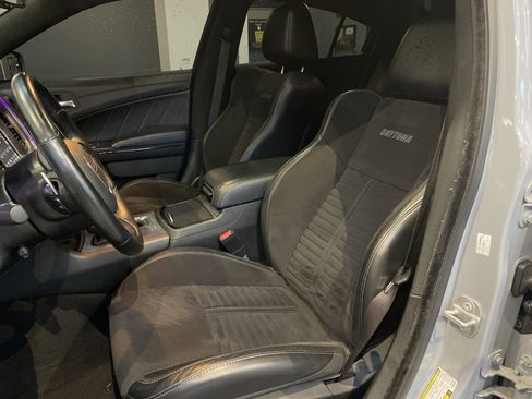 Used 2022 Dodge Charger Scat Pack w/ Daytona Edition Group image 19