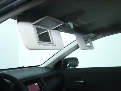 Used 2019 Honda HR-V LX image 19