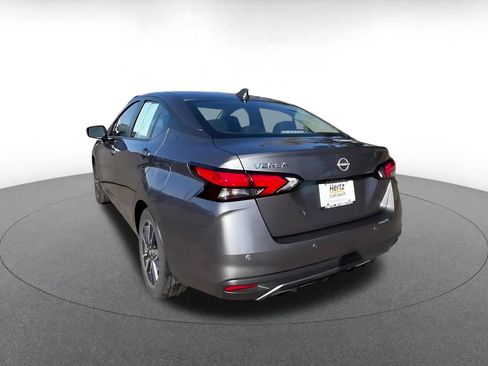 Used 2025 Nissan Versa SV FWD image 11