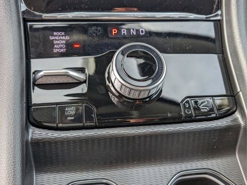 New 2024 Jeep Grand Cherokee Limited 4xe image 22