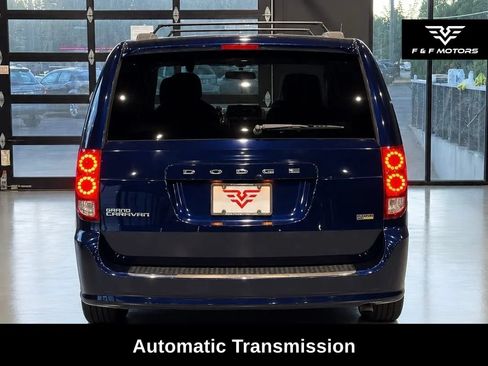 Used 2012 Dodge Grand Caravan SXT FWD image 6