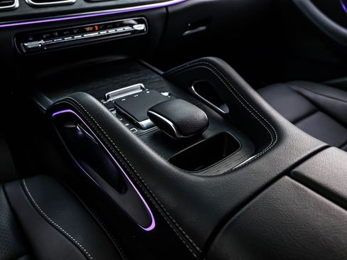 Certified 2025 Mercedes-Benz GLE 350 4MATIC image 8