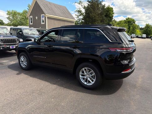 New 2026 Jeep Grand Cherokee Laredo X AWD/4WD image 3