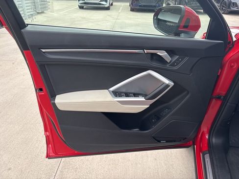 Used 2025 Audi Q3 2.0T Premium Plus w/ Premium Plus Package image 10