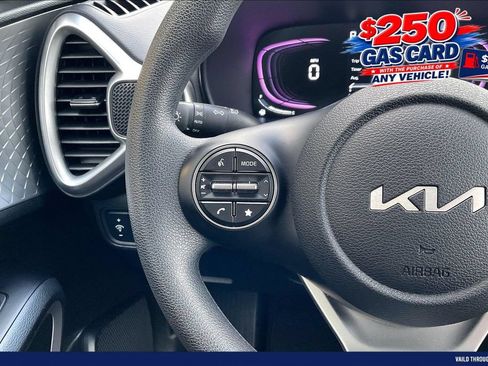 Used 2024 Kia Soul LX w/ Option Group 015 FWD image 17