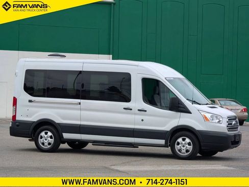Used 2017 Ford Transit 350 XLT RWD image 2