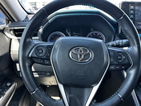 Used 2021 Toyota Venza LE w/ Carpet Mat Package (TMS) AWD/4WD image 17