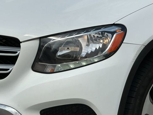 Used 2016 Mercedes-Benz GLC 300 4MATIC image 12