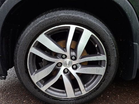 Used 2017 Honda Pilot Touring image 4