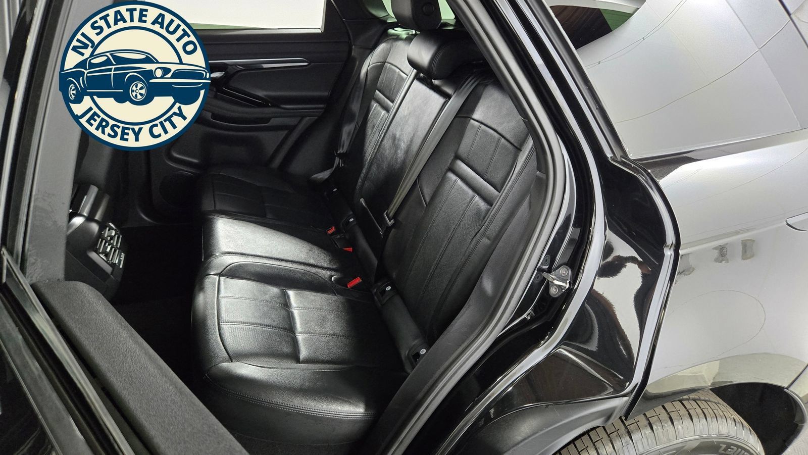 Used 2022 Land Rover Range Rover Evoque SE AWD/4WD image 27