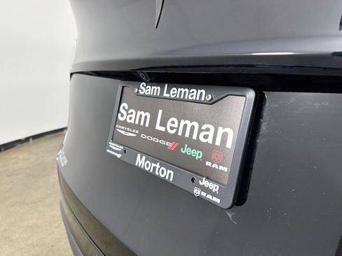Used 2023 Tesla Model Y Performance AWD/4WD image 35