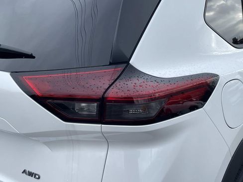 New 2026 Nissan Rogue SV w/ Cold Weather Package AWD/4WD image 10
