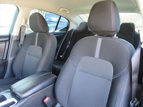 Used 2024 Nissan Sentra SV image 17