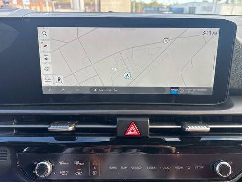 New 2026 Kia Sportage SX image 38