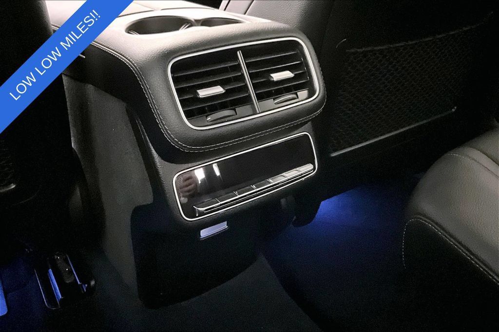 Used 2025 Mercedes-Benz GLS 450 4MATIC image 31