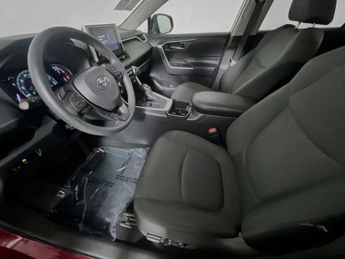 Used 2024 Toyota RAV4 XLE FWD image 15