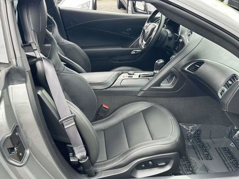 Used 2016 Chevrolet Corvette Z06 w/ 3LZ Preferred Equipment Group image 24