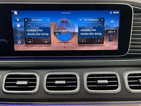 Used 2024 Mercedes-Benz GLE 450e 4MATIC w/ AMG Line Exterior image 33