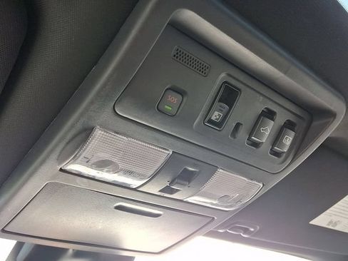 Used 2022 Nissan Titan PRO-4X w/ Pro-4x Convenience Package AWD/4WD image 28
