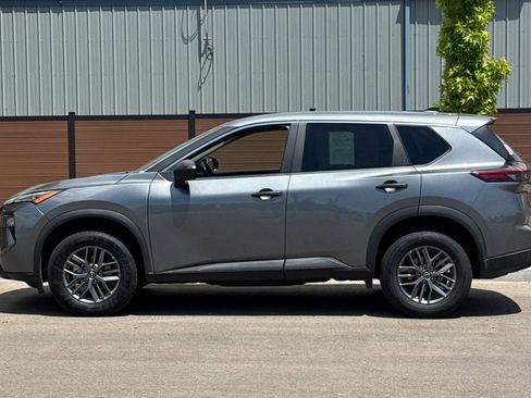 Used 2024 Nissan Rogue S AWD/4WD image 7