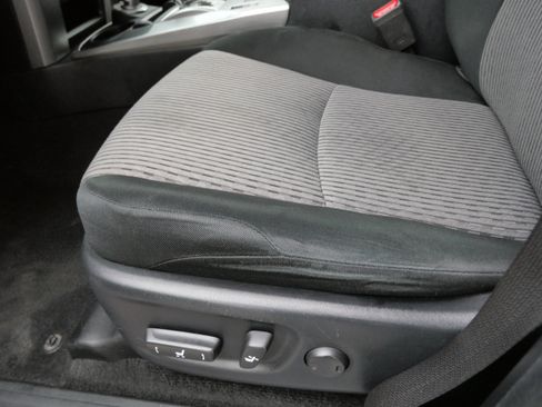 Certified 2018 Toyota 4Runner SR5 image 21