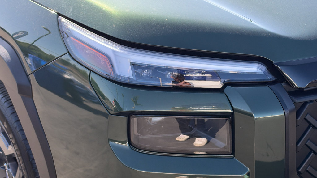 Certified 2026 Subaru Outback Premium AWD/4WD image 8