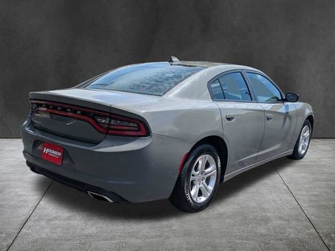 Used 2023 Dodge Charger SXT RWD image 4